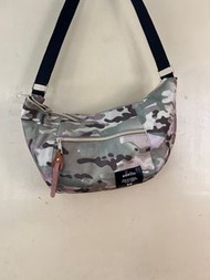 Anello迷彩斜背包