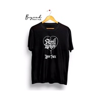 Avril Lavigne love sux shirt