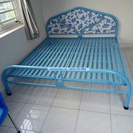 Giường sắt kiểu sang trọng 1m8x2m nhiều màu