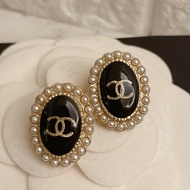 近新專櫃正品✨香奈兒Chanel橢圓珍珠珐瑯鈕扣雙C復古耳環/黑金
