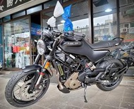 【勝大重機】2022 Husqvarna Svartpilen 401 頂規 標配快排系統 售價$23.8萬 黑箭401