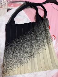 PLEATS MAMA, tote bag