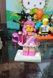 LEGO 樂高 71023 樂高玩電影2 人偶包 抽抽樂 糖果說唱歌手 11號 麥克風 卡帶 印刷磚 粉紅女孩