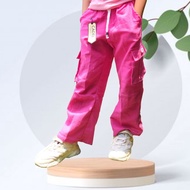 Fuchsia pink girls' pants, girls' cargo pants, kids' cargo pants, fuchsia fuchsia magenta color, lat