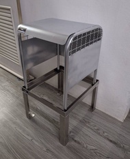 ฐานรองปั๊มน้ำพร้อมฝาครอบกันแดดกันฝนแสตนเลสแท้304 ปํ้มถังเหลี่ยม ขนาด กxยxส 42x36x45cm.