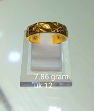 Cincin Emas Ukir Polos Kadar 95% 7.86 Gram Size 12