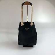 PRADA 1BE082 黑尼龍麻繩水桶包