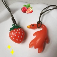 Capybara Color Changing Keychain Color-changing Strawberry Creative UV Color Change Surprise