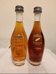 馬爹利名仕酒辦一对不同版本