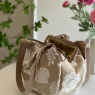 燕麥米 秋 植物協奏曲三層方形口金包 肩背包