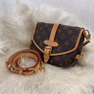 LV Saumur雙子星 手提斜背包