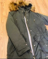 Zara女裝軍綠色可拆羽絨內膽二合一保暖連帽外套風衣大褸Zara Olive green white down jacket  Hooded coat parka Hollister HCO A&amp;F Abercrombie &amp; Fitch AF Superdry AEO