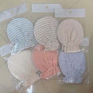 👶🏻嬰兒純棉手套 四季都適用 包郵  免運費  可即日寄出 濕疹 bb 預防抓損皮膚 拗痕手