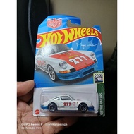Diecast hot wheels '71 porsche 911