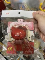 A Mei 152~ 2006麥當勞限定 Hello Kitty公仔吊飾（紅色）