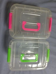 輕巧塑膠收納箱兩個