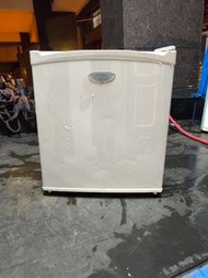 [中古] 東元 45L 單門冰箱 小冰箱 冷藏小冰箱 套房冰箱 台中大里二手冰箱 台中大里中古冰箱 修理冰箱 維修冰箱