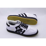 [Sale]Ʀᴇᴇʀ Ʀᴇʀ!!! Adidas gazelle white black Sole black original sneakers