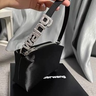 Alexander Wang 亞歷山大王2023新款絲綢緞面水鑽微標手拿包 香港順豐包郵