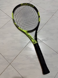 Babolat Pure Aero 100 rafa generation grip2