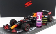 Spark 1:18 Red Bull Racing RB16B Max Verstappen 2021 Champion