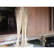 penyapu lidi daun kelapa