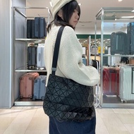 【現貨】三宅一生 BAO BAO 男款掀蓋郵差包 霧黑