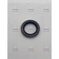 Husqvarna 365 372 262 chainsaw oil seal