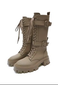 全新 Zara Waxed Lace-up Boots 軍靴有拉鍊