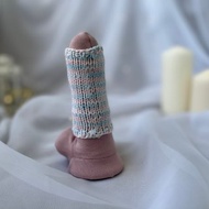 用於自慰的腮紅粉紅色陰莖套。 LGBT 驕傲禮物。男士性玩具。
