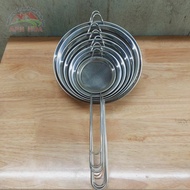 Stainless steel food sieves in many sizes from 8cm to 20cm