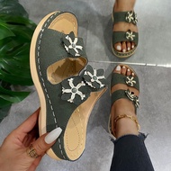 Sandal Selipar Tumit Rendah Tapak Tebal Bernafas Kasual Saiz Besar Kasut Wanita