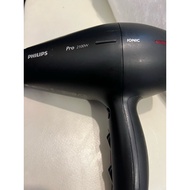 hair dryer philips black
