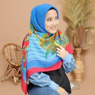 Bella Square Syar'i 7 Square Hijab Motif