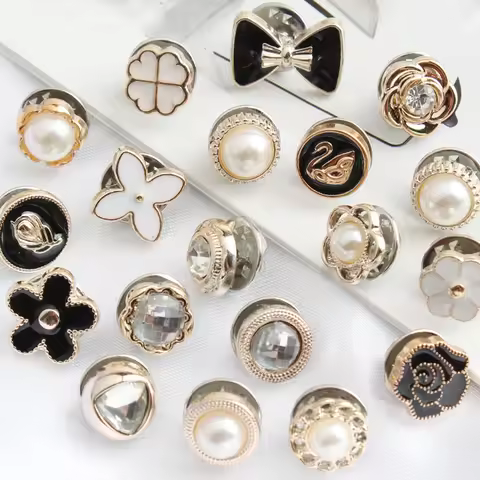 10Pcs Free Sewing Pearl Rhinestone Button Brooch Prevent Accidental Exposure Buttons Brooches Pins B