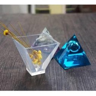 👑台灣現貨👑金字塔模具 DIY水晶滴膠飾品 擺件 乾花標本 鏡面