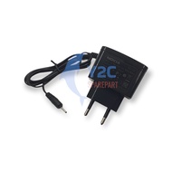 Original CHARGER OEM NOKIA 70 / 73 / 80 / 985 / 95 / 6101 / 3500 / 3110C / 3110 / 6300 / E63 / E71 /