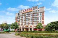 Yingbai Hotel (Foshan Creative Industrial Park Jihua 4th Road)
