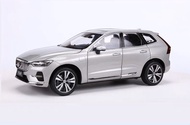 Mô hình xe Volvo XC60 2022 tỉ lệ 1:18 Paudi