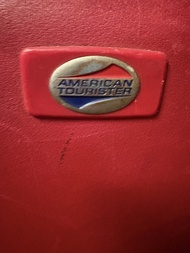 American Tourister 紅色行李箱
