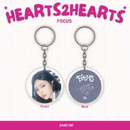 GANTUNGAN KEYCHAIN HEARTS2HEARTS focus KEYCHAIN KPOP UNOFFICIAL H2H CARMEN JIWOO KEYCHAIN