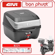 Givi B32N BOLD Rear Box - Genuine 32L Givi Box Mounted Behind Motorcycle - Traveling