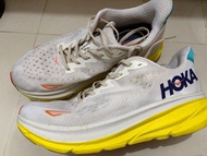 Hoka Clifton 慢跑鞋