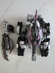 低價變形金剛 Megatron Leader Class Size