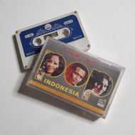 Kaset Aneka Pop Undonesia / Tetty Kadi Broery Pesulima Ernie Djohan Oma Irama Koes Plus Bimbo Nanang