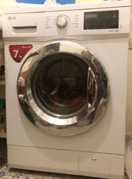 LG洗衣機，7 kg /幾乎全新，平售$950 （豐澤買 原價 $3100)
