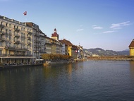 德天平飯店 (Hotel des Balances)