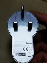 DYSON v6.v7.v8原裝,原廠正版行貨火牛,馬來西亞製造，一年保養， Original