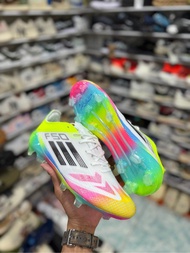 รองเท้าสตั๊ดF50 รองเท้าบอลF50 งานสวยพร้อมส่ง ใส่ไม่พอดีสามารถเปลี่ยนได้สินค้าใช้เวลาเดินทาง 2-3 วัน