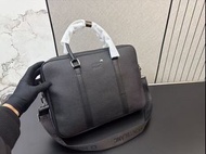 ✨✨✨全新❤MONTBLANC萬寶龍 Sartorial 經典品牌標誌拉鍊開合 牛皮 公事包單肩斜挎手提包 中號 男款 黑色